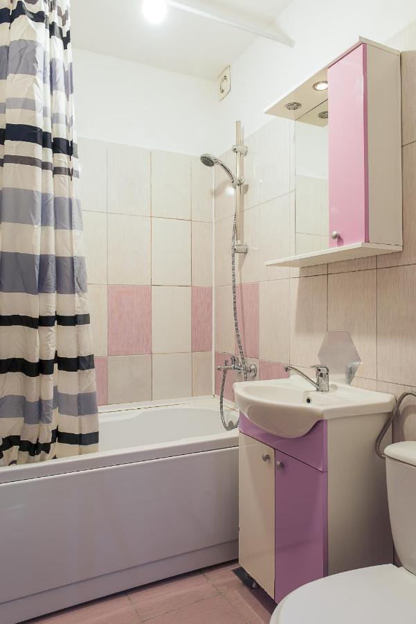 Center Walking Apartment And Room Bucharest Exterior photo