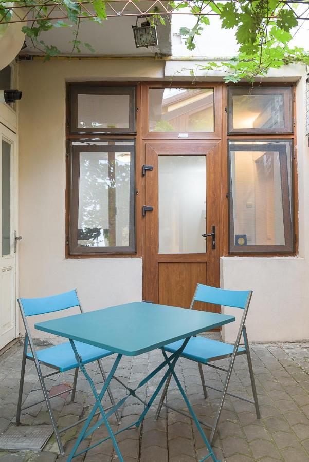 Center Walking Apartment And Room Bucharest Exterior photo
