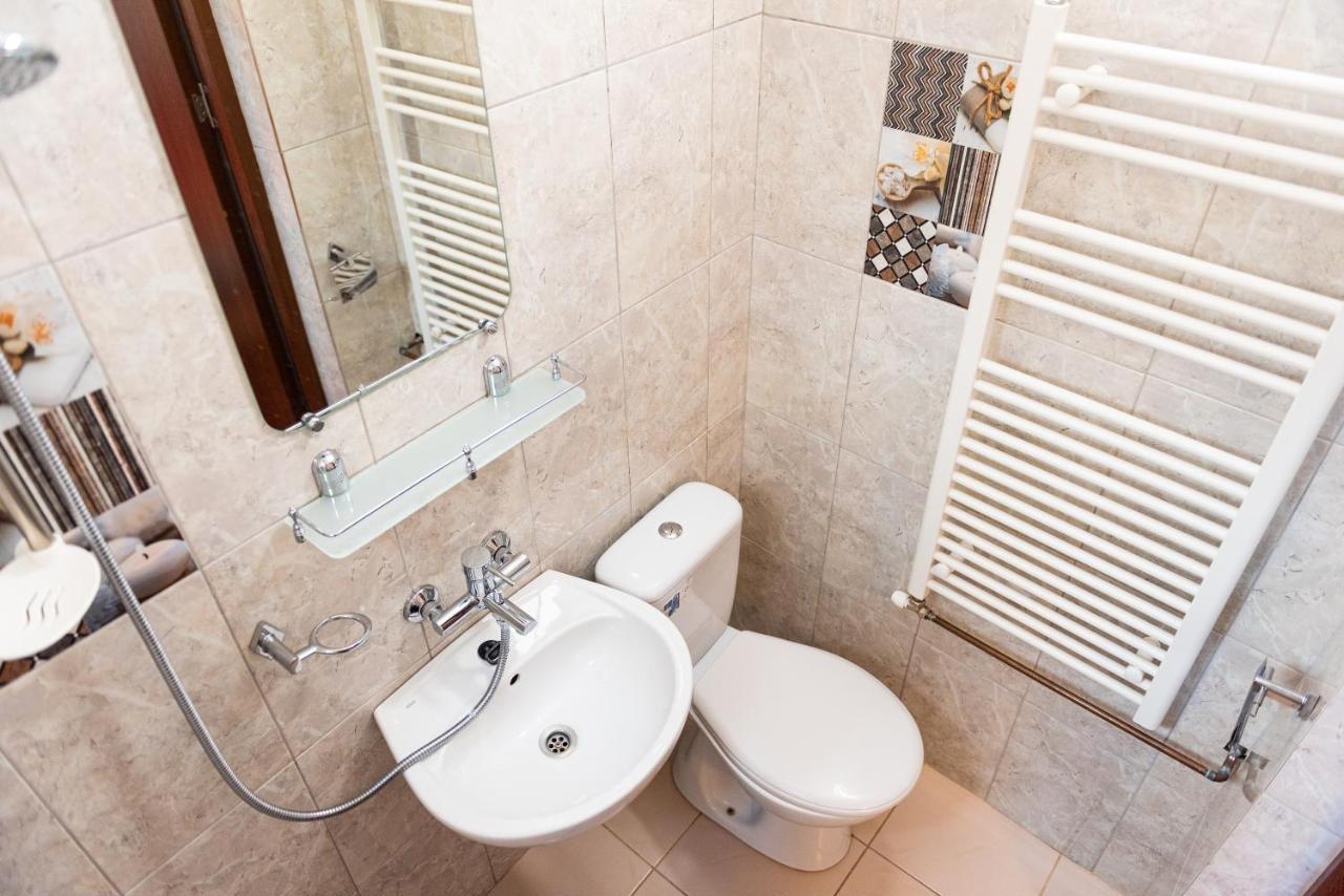 Center Walking Apartment And Room Bucharest Exterior photo
