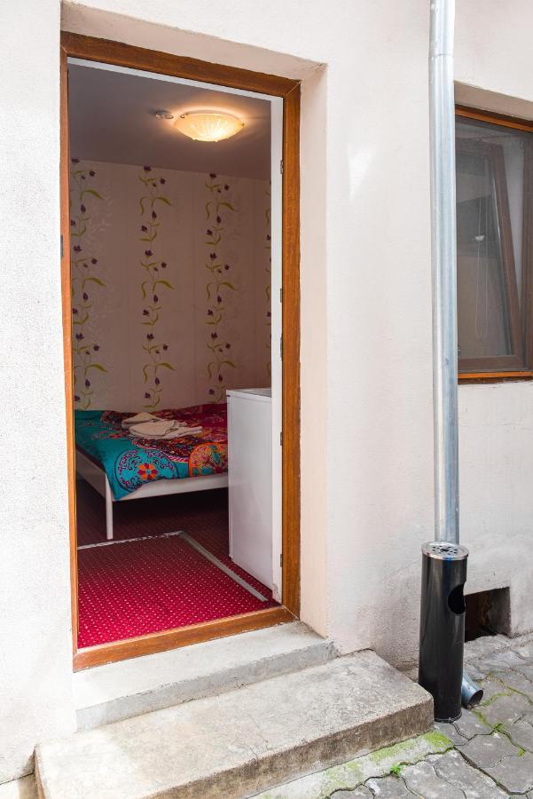 Center Walking Apartment And Room Bucharest Exterior photo